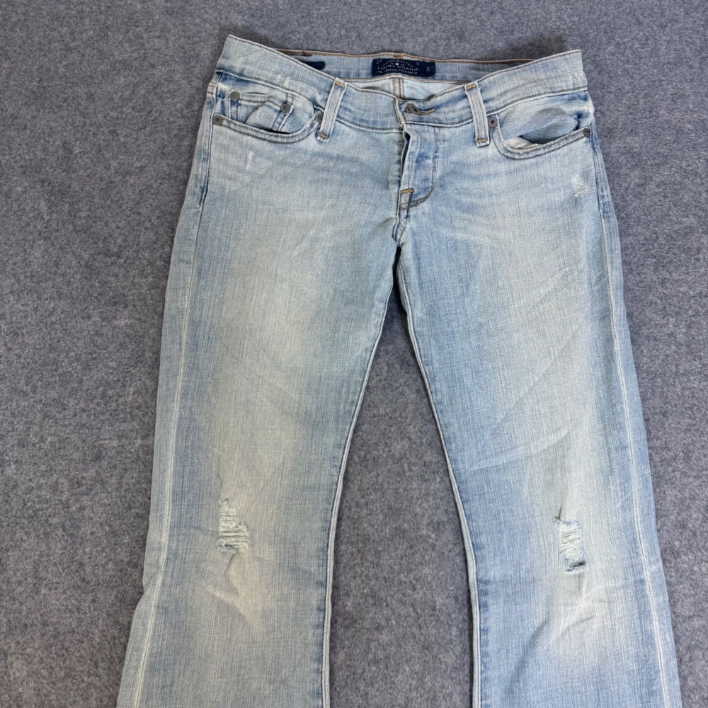 Lucky Brand Lil Maggie Jeans Women 2/26 Light Wash Excellent Low Rise Flare Leg - Picture 3 of 13